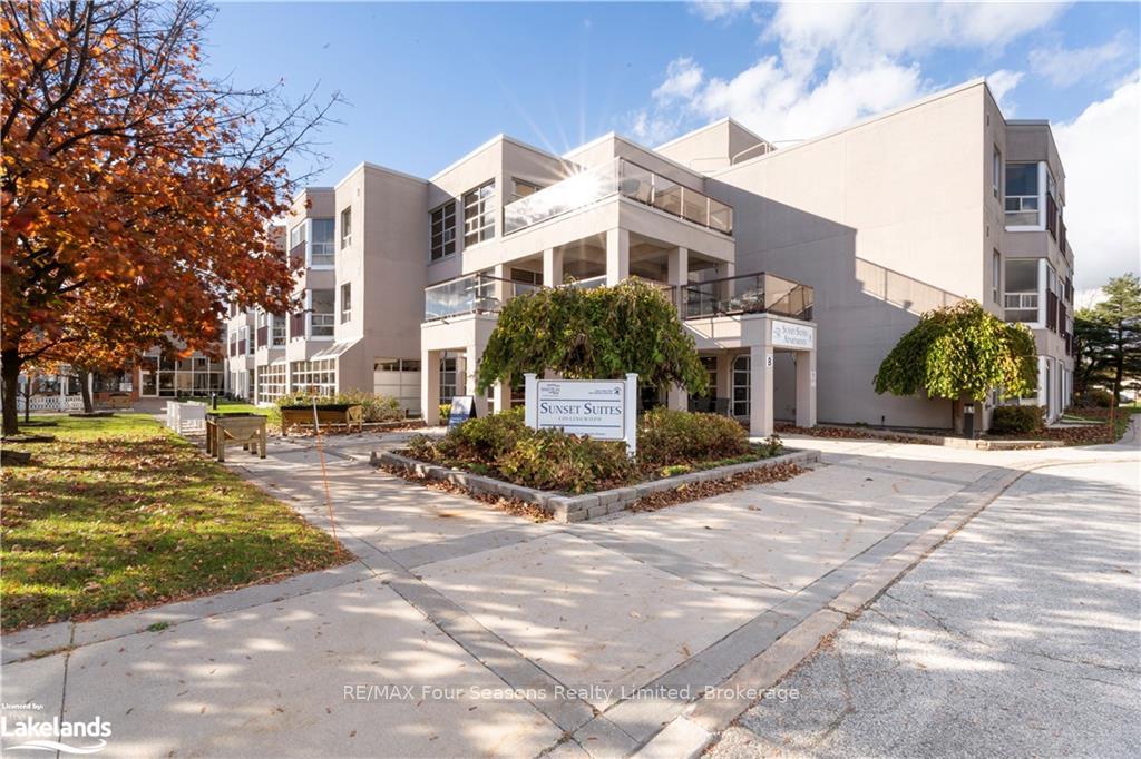 Front of Unit 209, 49 Raglan Street