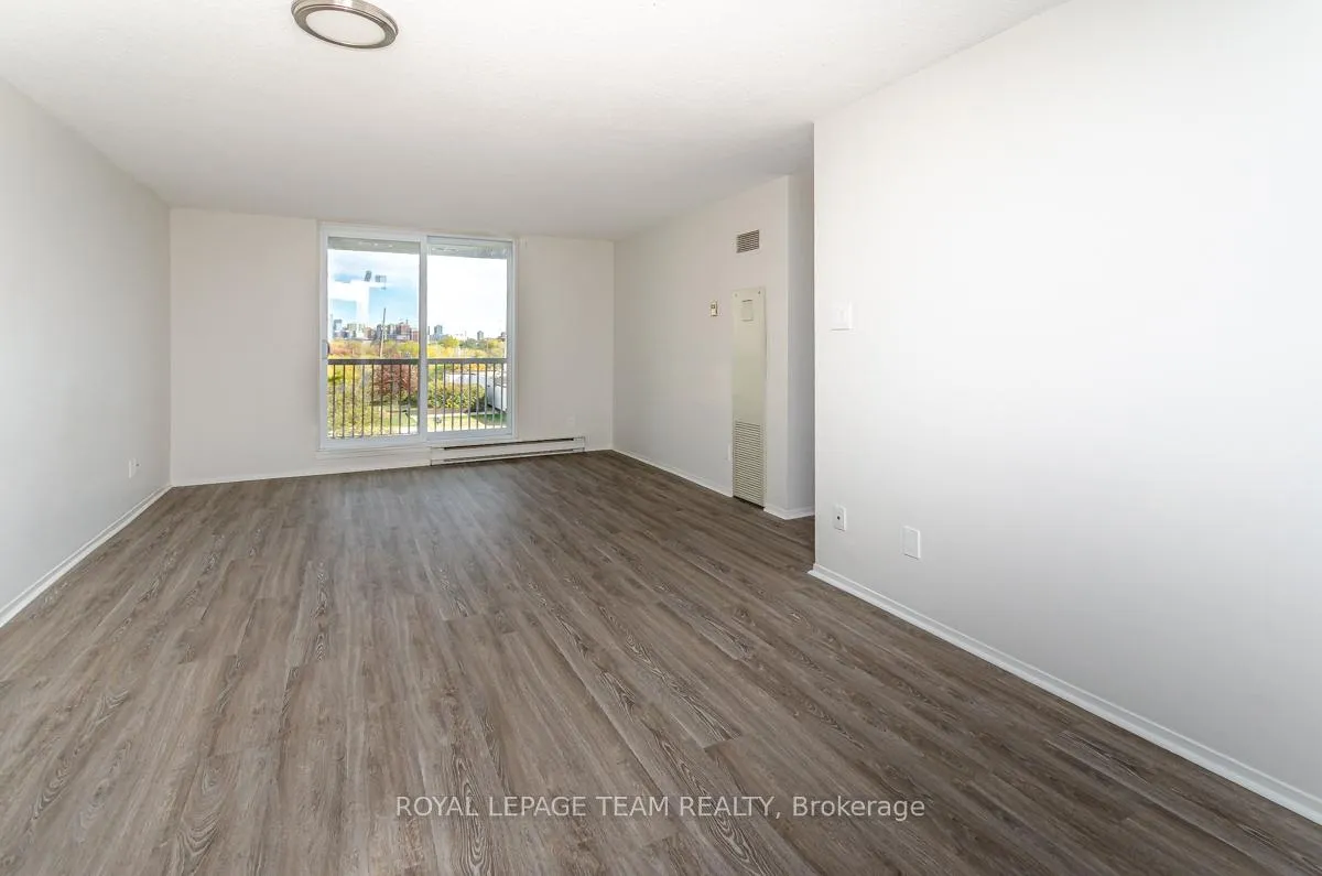 Photo 4 of Unit 607, 110 Forward Avenue, Ottawa, Mechanicsville — HOMEH