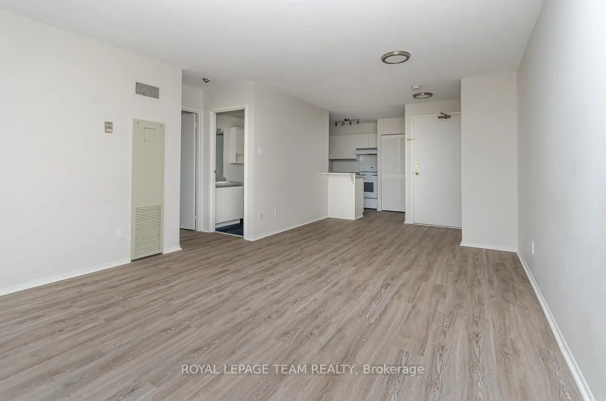 Photo 5 of Unit 607, 110 Forward Avenue, Ottawa, Mechanicsville — HOMEH