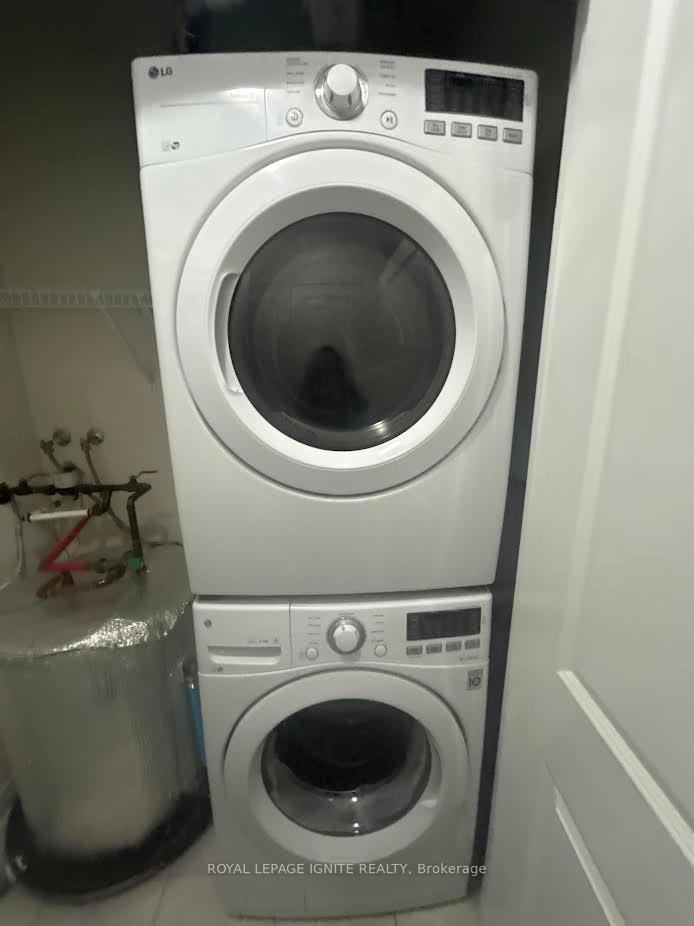 Photo 4 of Unit 833, 7325 Markham Road, Markham, Cedarwood — HOMEH