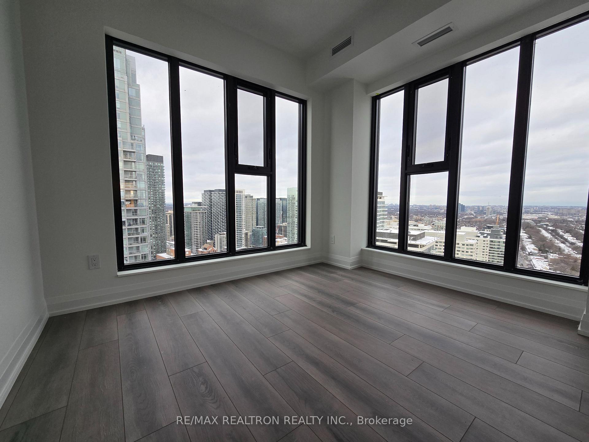 Photo 10 of Unit 3502, 20 Soudan Avenue, Toronto, Mount Pleasant West — HOMEH