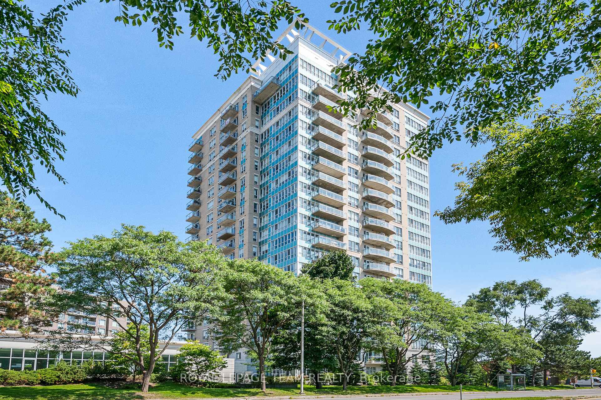 Front of Unit 2001, 90 Landry Street