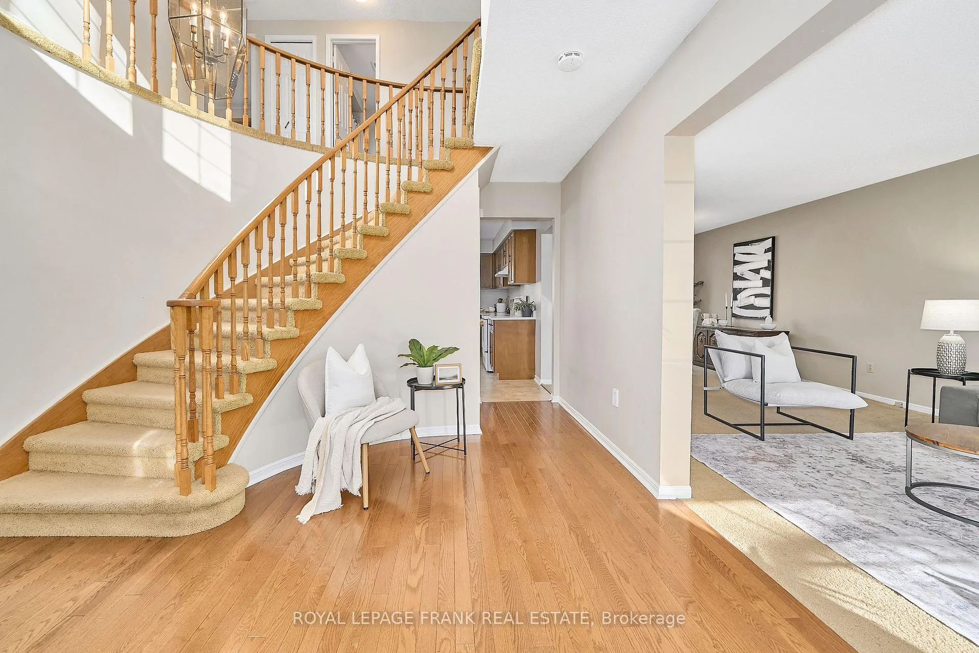 Photo 4 of 3 Hialeah Crescent, Whitby, Blue Grass Meadows — HOMEH