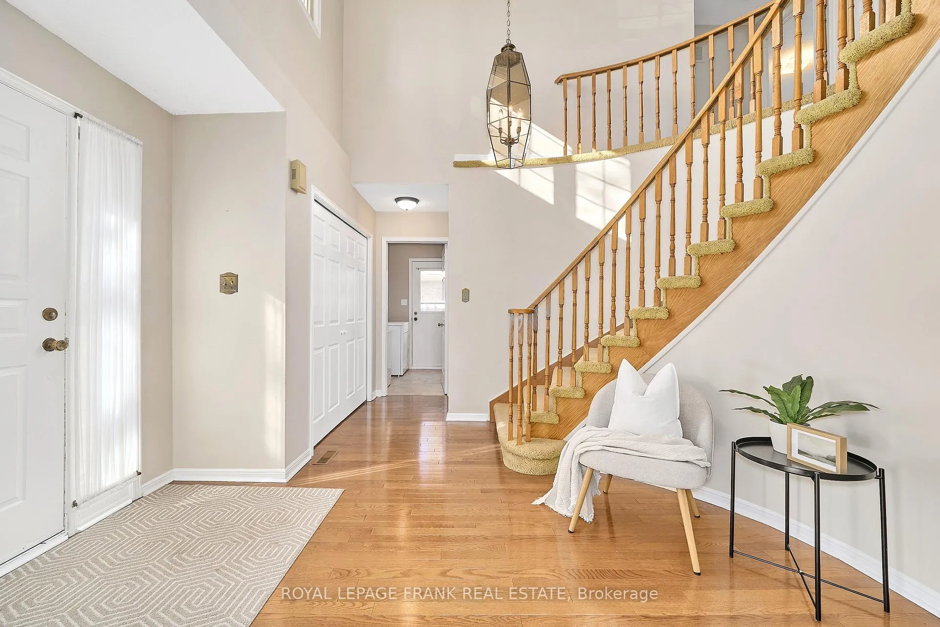 Photo 6 of 3 Hialeah Crescent, Whitby, Blue Grass Meadows — HOMEH