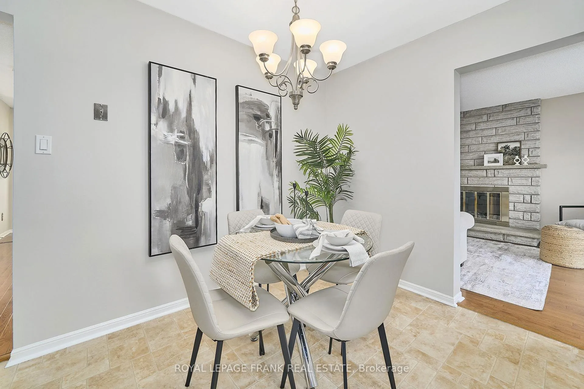 Photo 15 of 3 Hialeah Crescent, Whitby, Blue Grass Meadows — HOMEH