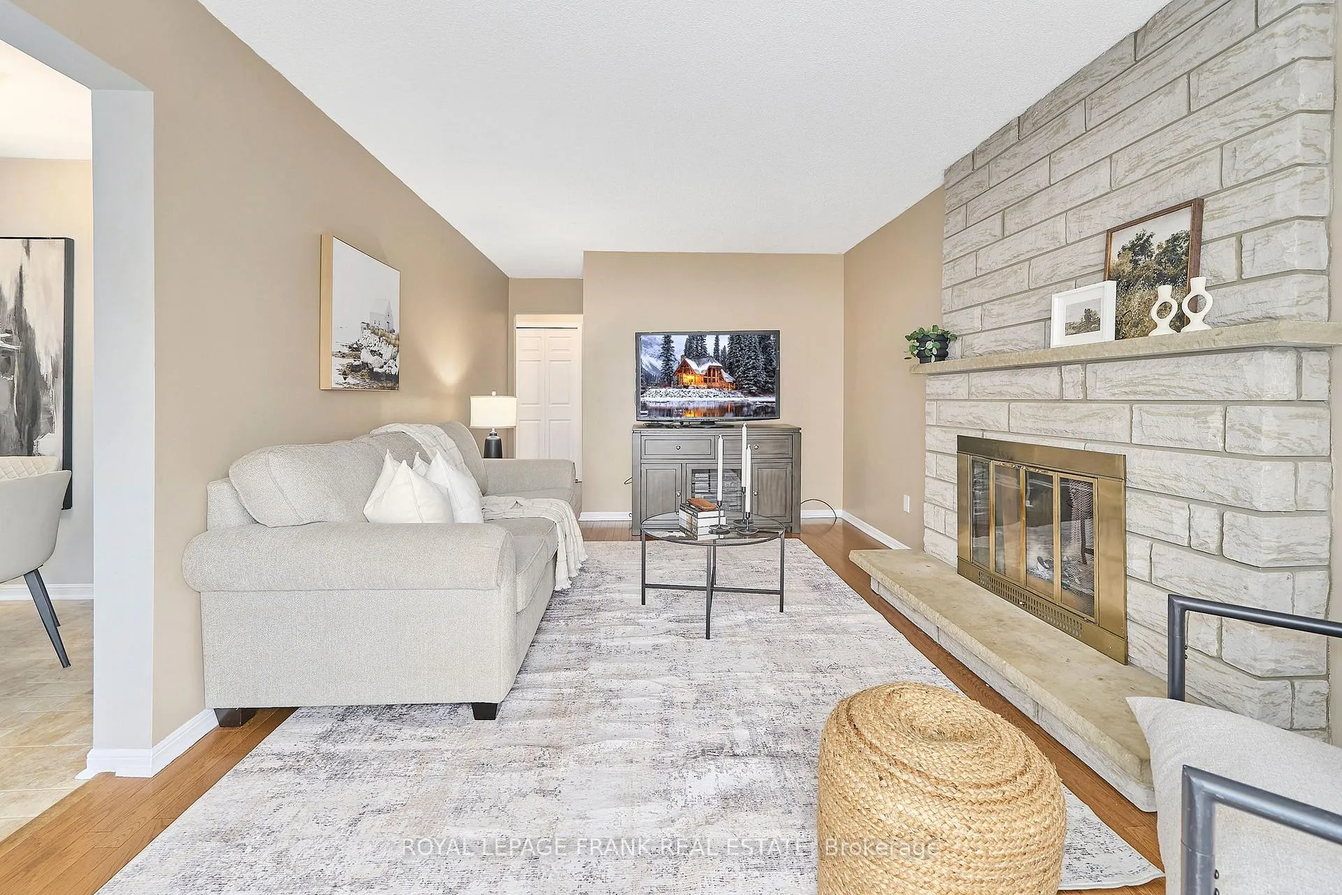 Photo 21 of 3 Hialeah Crescent, Whitby, Blue Grass Meadows — HOMEH
