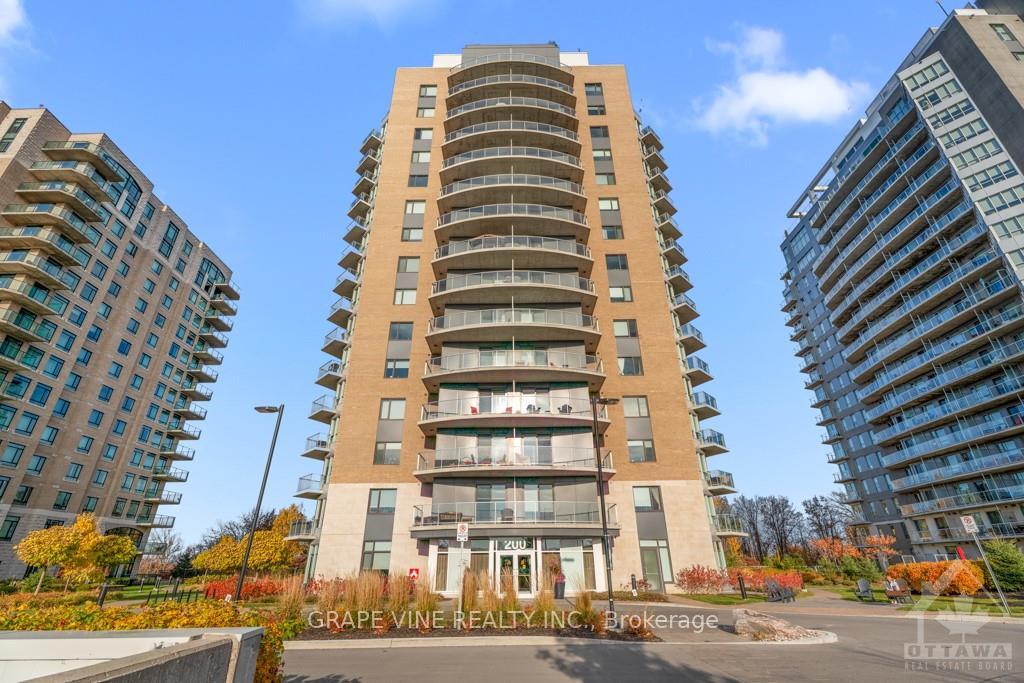 Front of Unit 1404, 200 Inlet