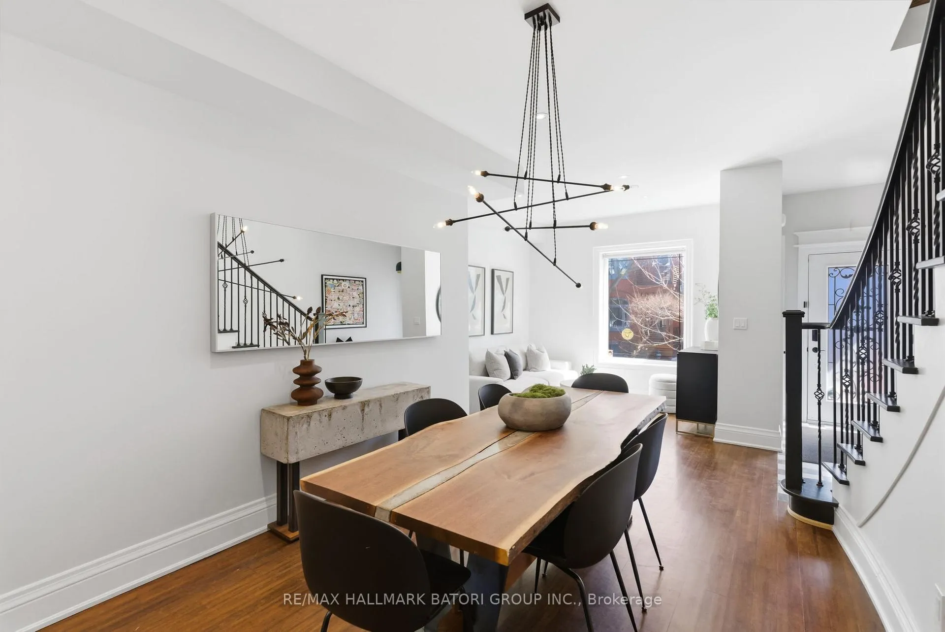 Photo 4 of 46 Melville Avenue, Toronto, The Annex — HOMEH