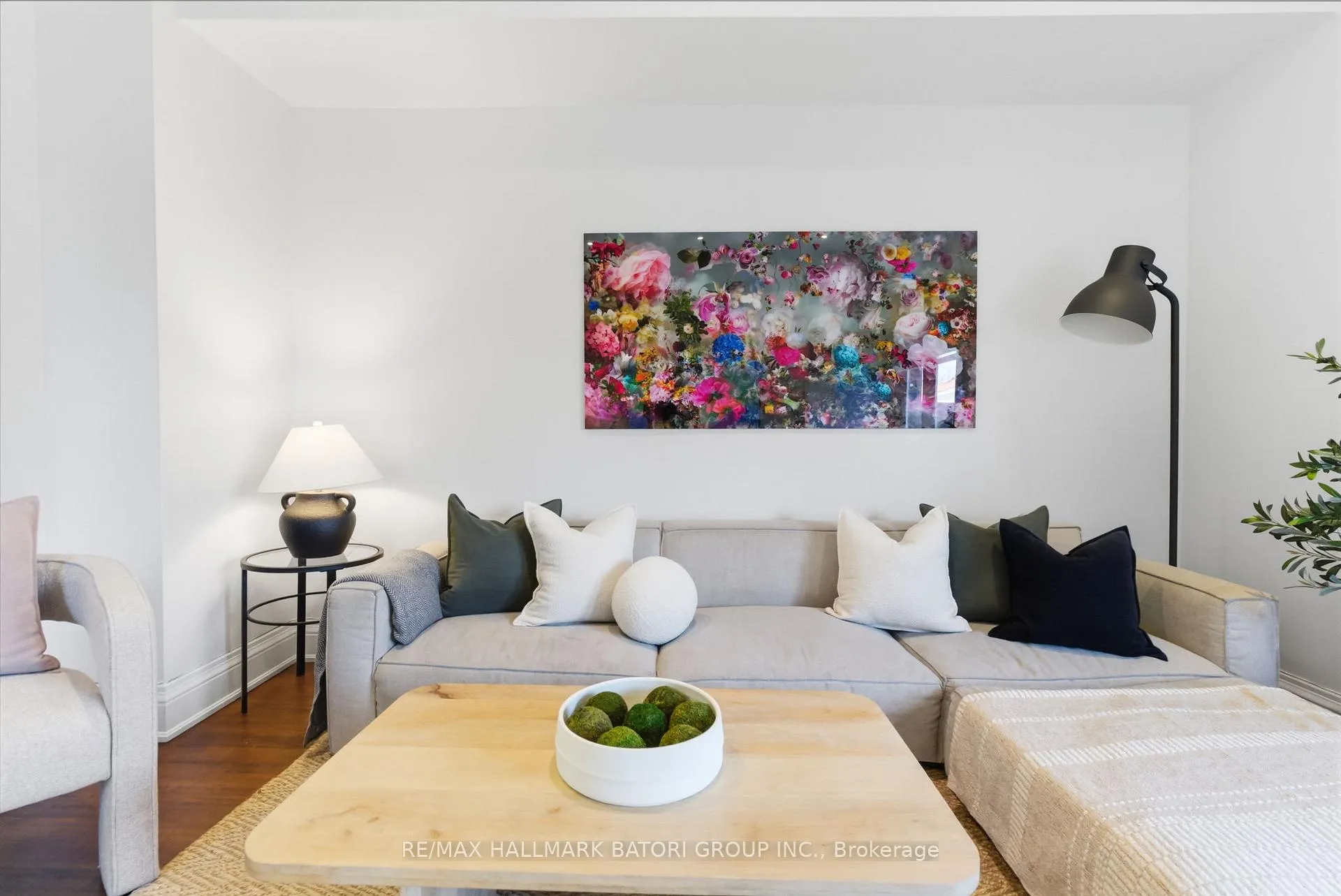 Photo 16 of 46 Melville Avenue, Toronto, The Annex — HOMEH