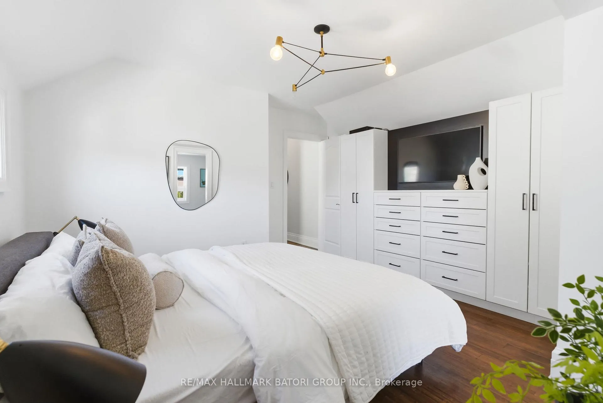 Photo 19 of 46 Melville Avenue, Toronto, The Annex — HOMEH