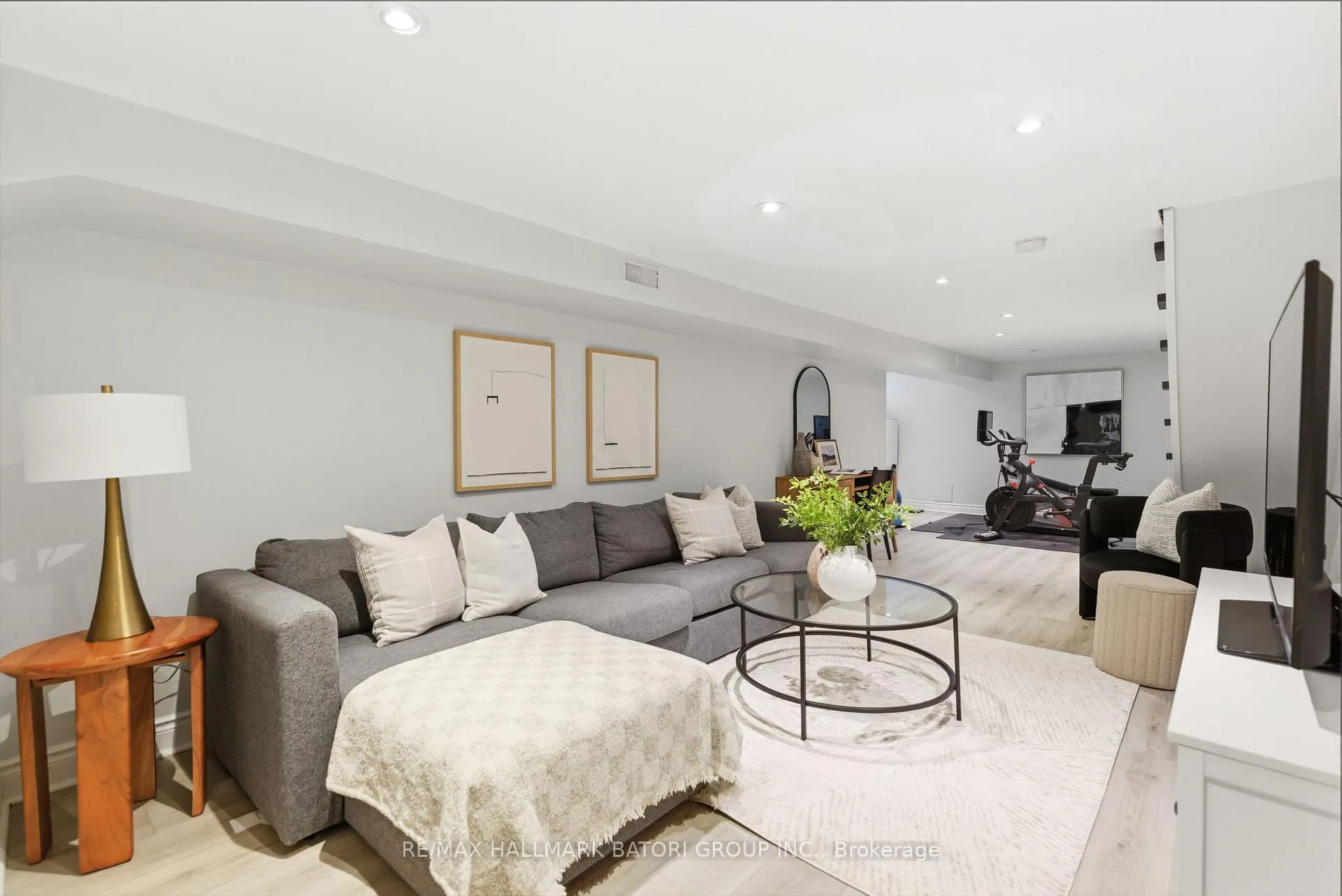 Photo 32 of 46 Melville Avenue, Toronto, The Annex — HOMEH