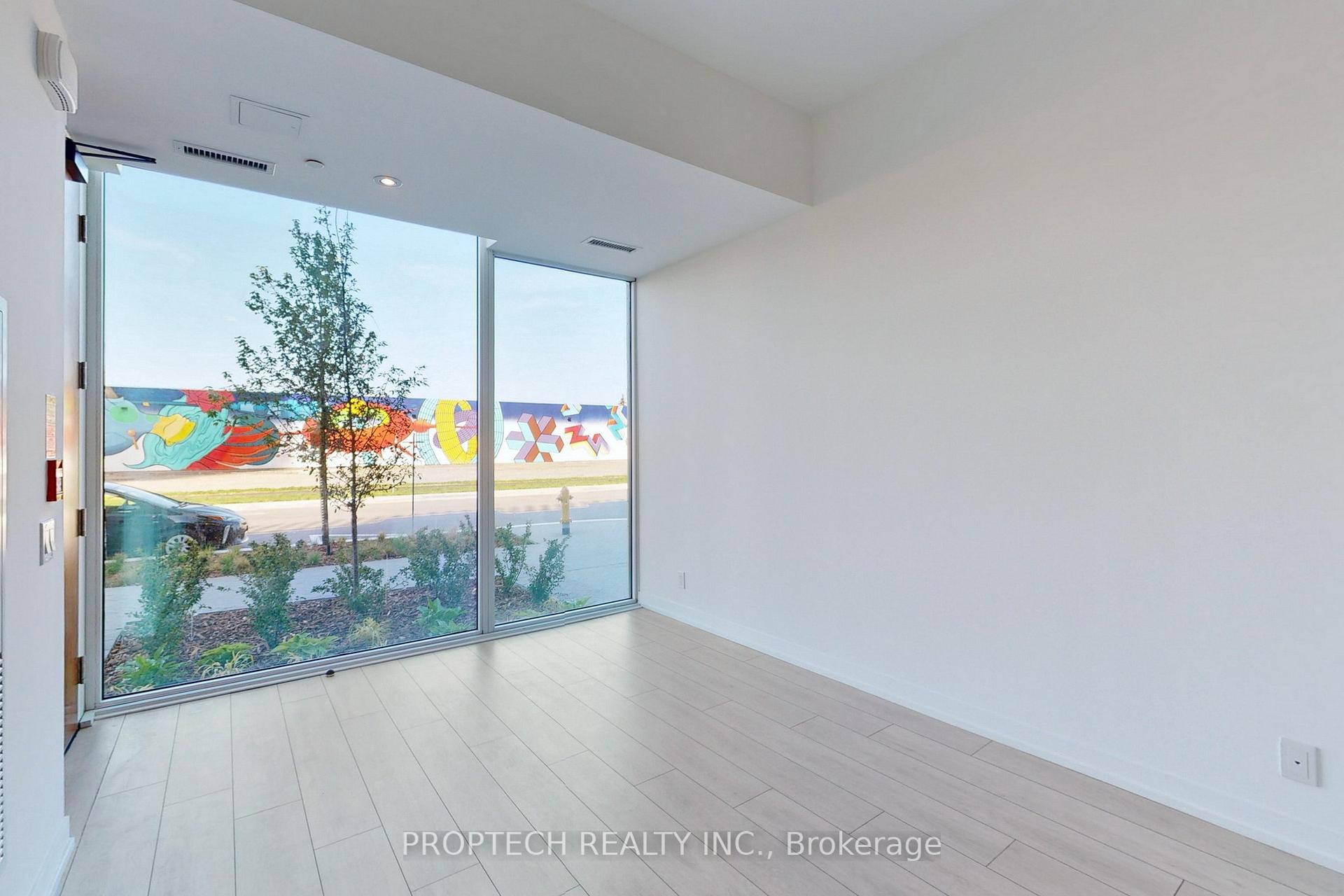 Photo 4 of Unit TH12, 7 Buttermill Avenue, Vaughan, Vaughan Corporate Centre — HOMEH