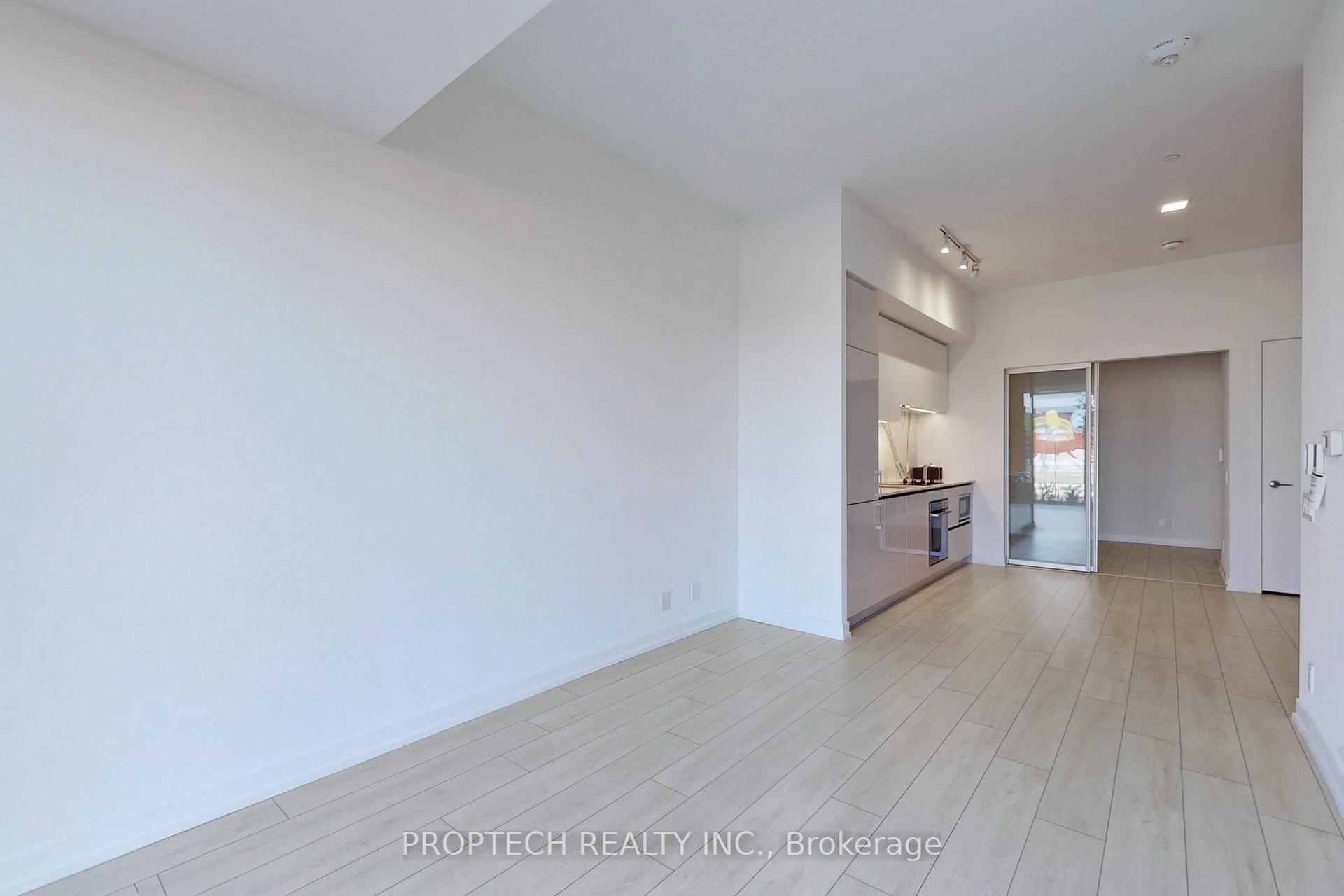 Photo 7 of Unit TH12, 7 Buttermill Avenue, Vaughan, Vaughan Corporate Centre — HOMEH
