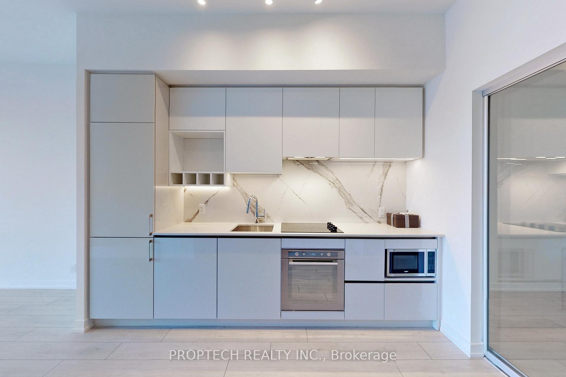 Photo 8 of Unit TH12, 7 Buttermill Avenue, Vaughan, Vaughan Corporate Centre — HOMEH