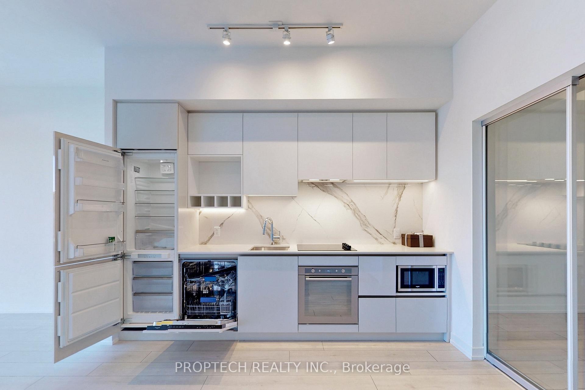 Photo 9 of Unit TH12, 7 Buttermill Avenue, Vaughan, Vaughan Corporate Centre — HOMEH