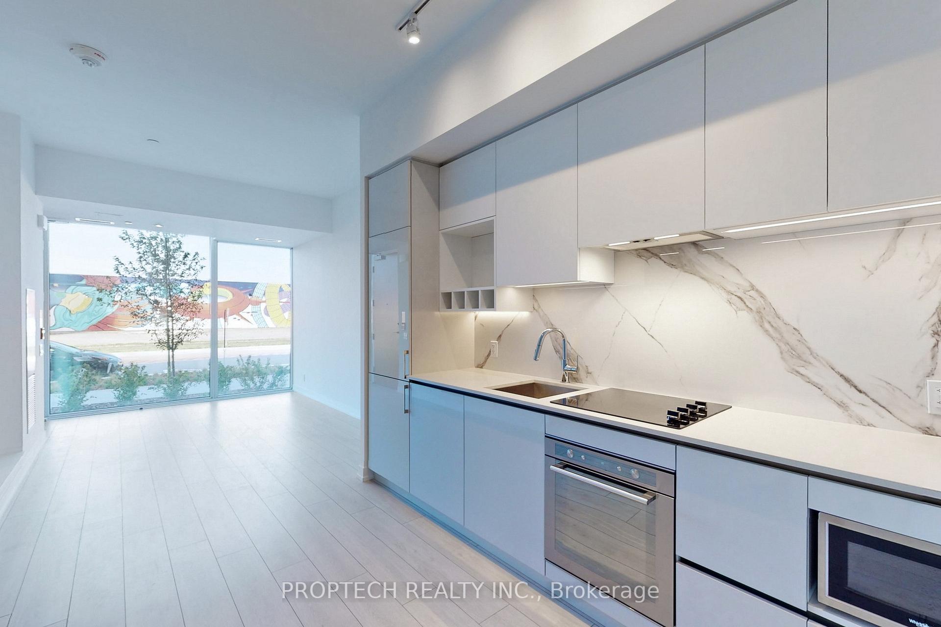 Photo 10 of Unit TH12, 7 Buttermill Avenue, Vaughan, Vaughan Corporate Centre — HOMEH