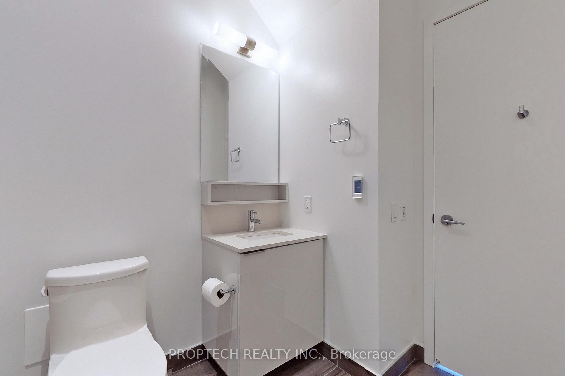 Photo 16 of Unit TH12, 7 Buttermill Avenue, Vaughan, Vaughan Corporate Centre — HOMEH