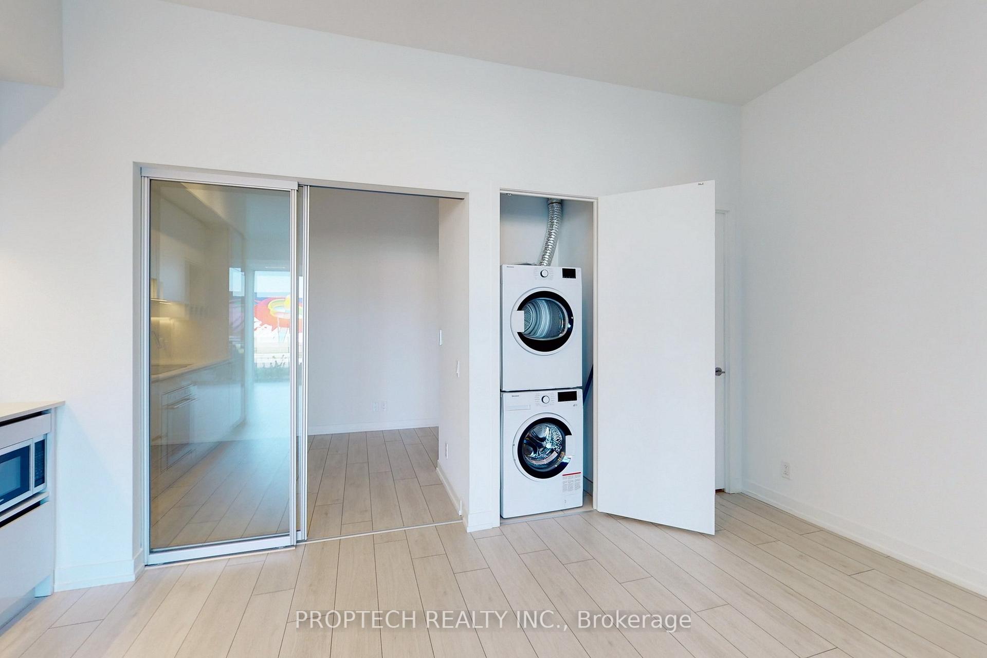 Photo 18 of Unit TH12, 7 Buttermill Avenue, Vaughan, Vaughan Corporate Centre — HOMEH