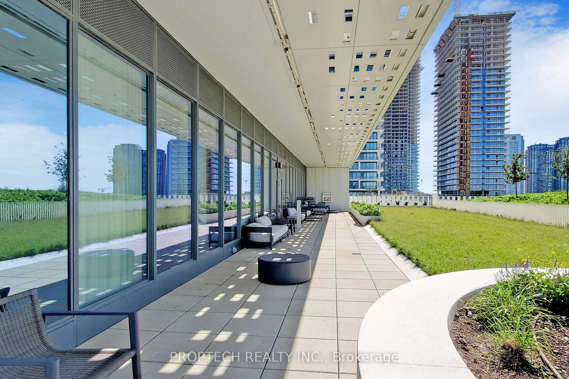 Photo 26 of Unit TH12, 7 Buttermill Avenue, Vaughan, Vaughan Corporate Centre — HOMEH