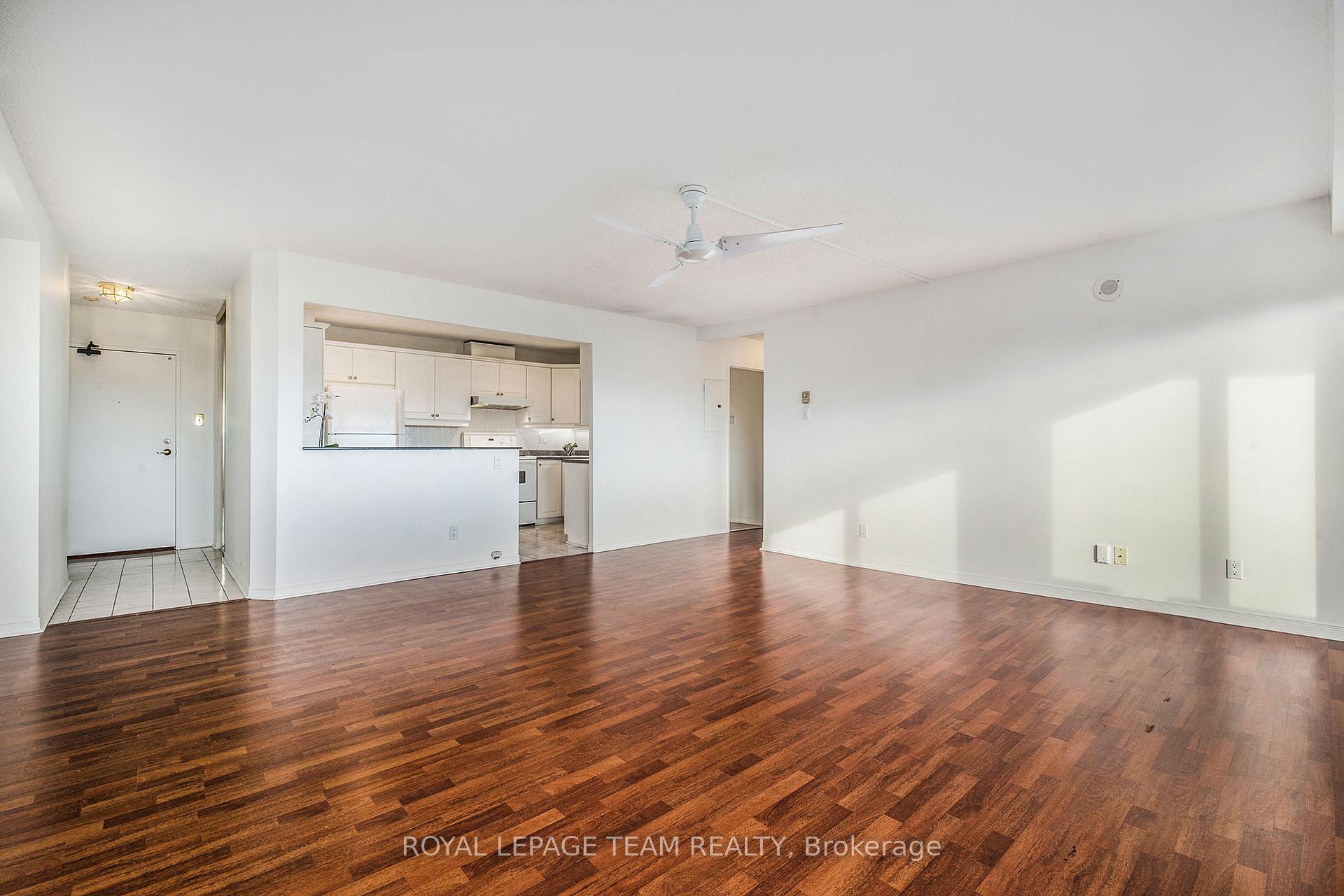 Photo 4 of Unit 804, 40 Landry Street, Ottawa, Vanier — HOMEH