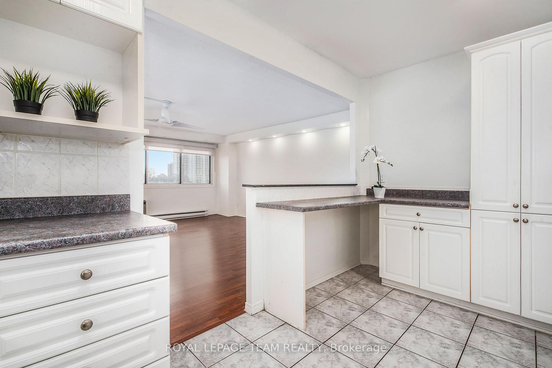 Photo 7 of Unit 804, 40 Landry Street, Ottawa, Vanier — HOMEH