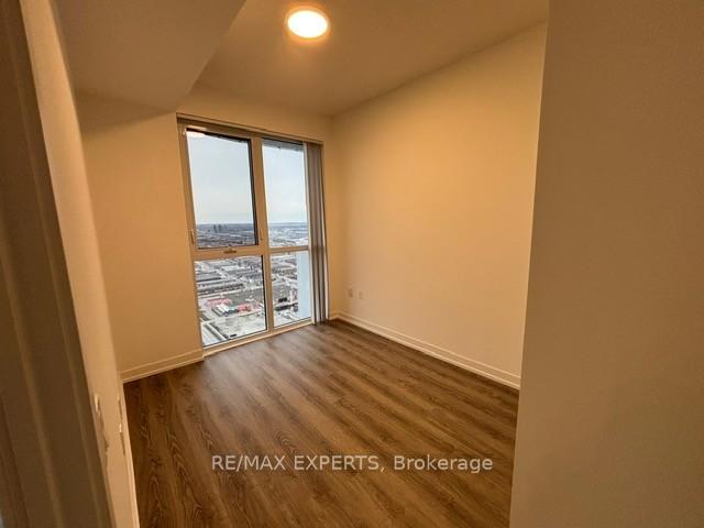 Photo 11 of Unit 4802, 8 Interchange Way, Vaughan, Vaughan Corporate Centre — HOMEH