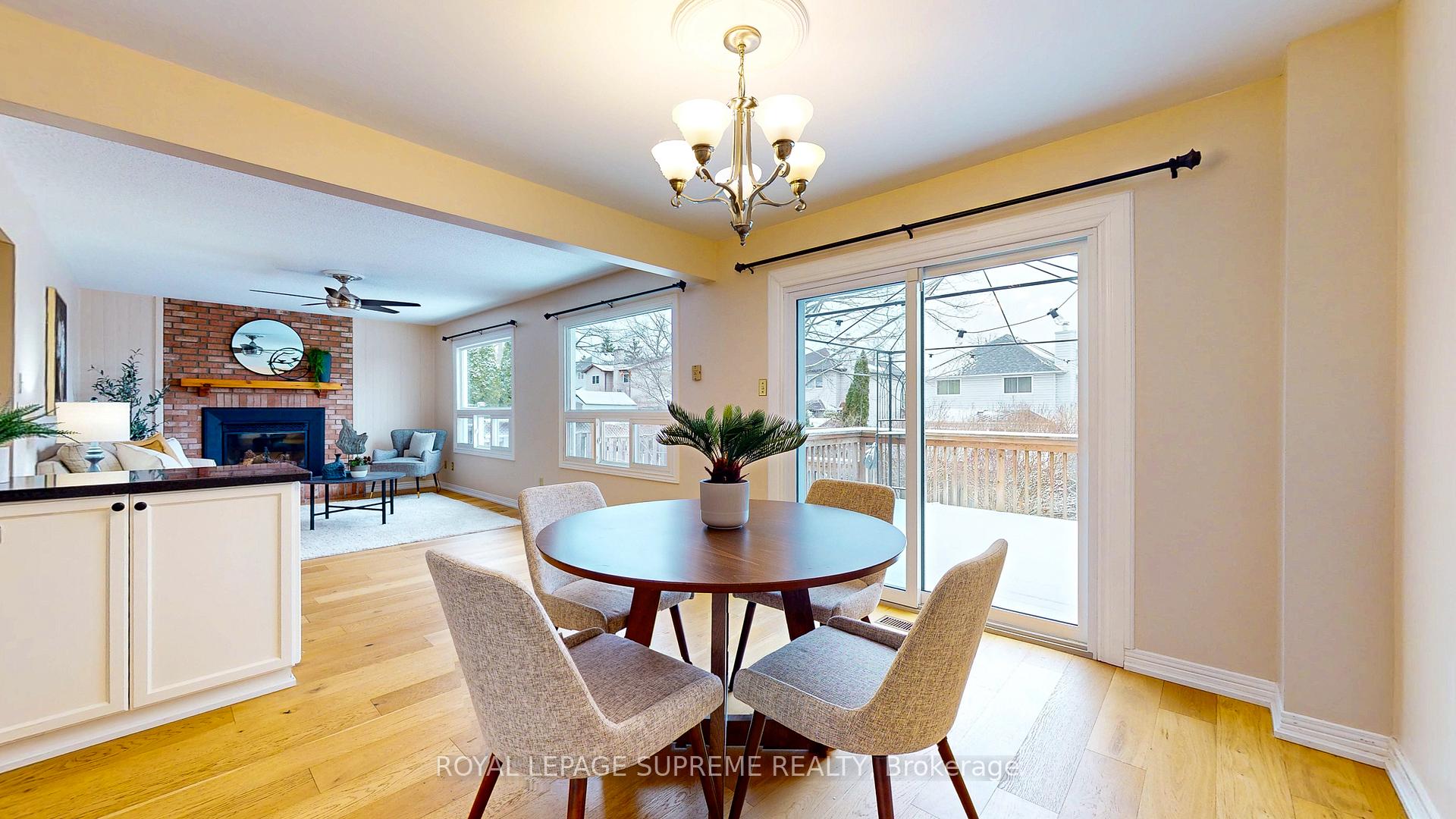 Photo 21 of 124 Browning Trail, Barrie, Letitia Heights — HOMEH