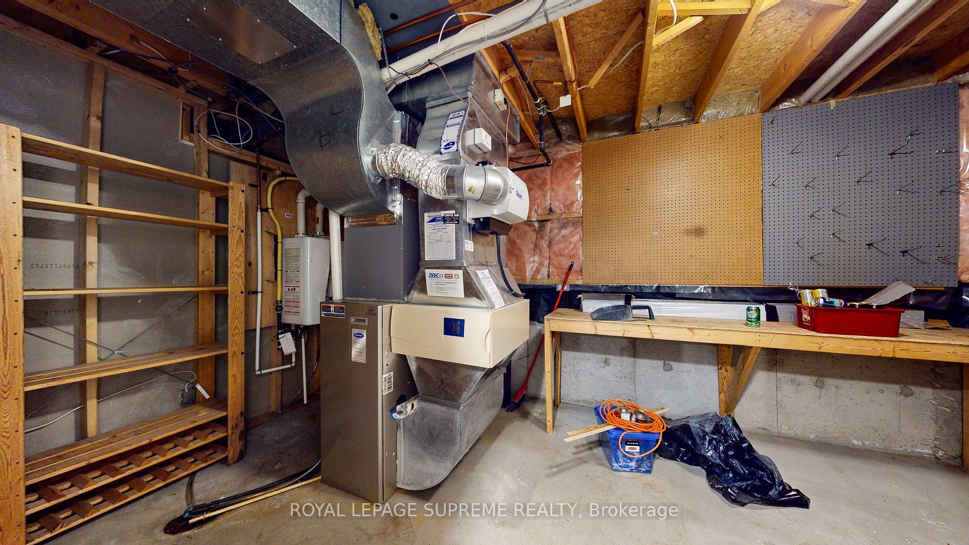Photo 41 of 124 Browning Trail, Barrie, Letitia Heights — HOMEH