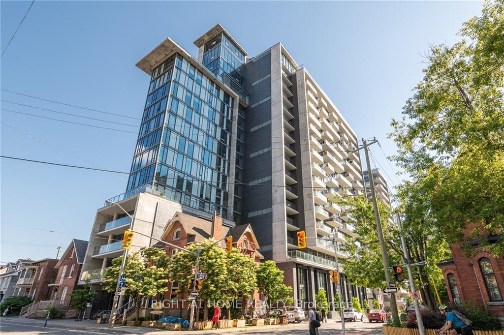 Front of Unit 1215, 224 Lyon Street