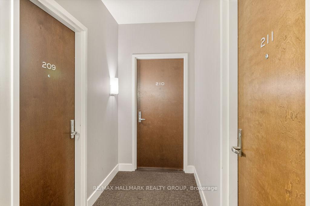Photo 4 of Unit 210, 330 Titan Private, Ottawa, Borden Farm/Stewart Farm/Carleton Heights/Parkwood Hills — HOMEH