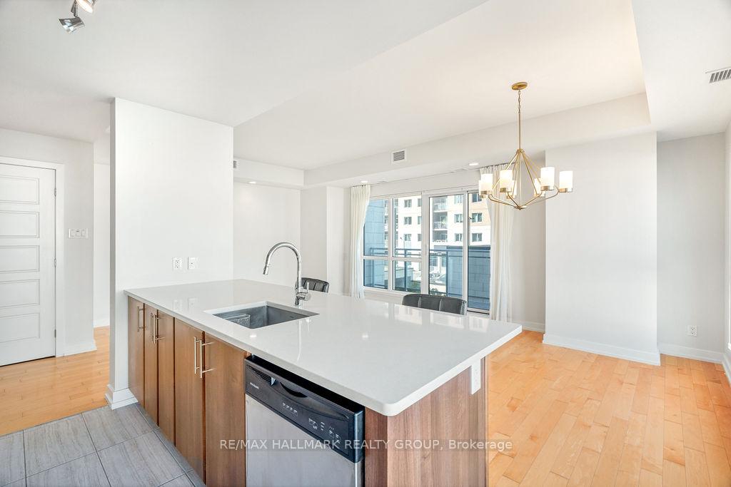 Photo 11 of Unit 210, 330 Titan Private, Ottawa, Borden Farm/Stewart Farm/Carleton Heights/Parkwood Hills — HOMEH