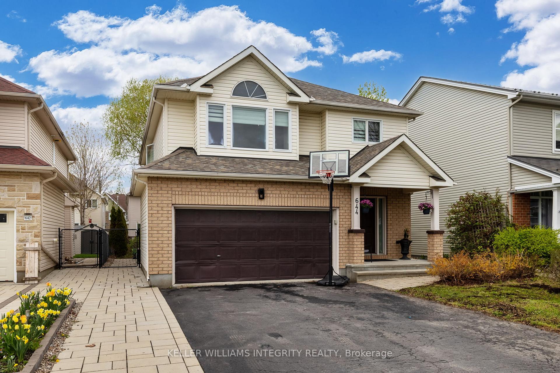 Photo 1 of 644 Devonwood Circle, Ottawa, Blossom Park/Kemp Park/Findlay Creek — HOMEH