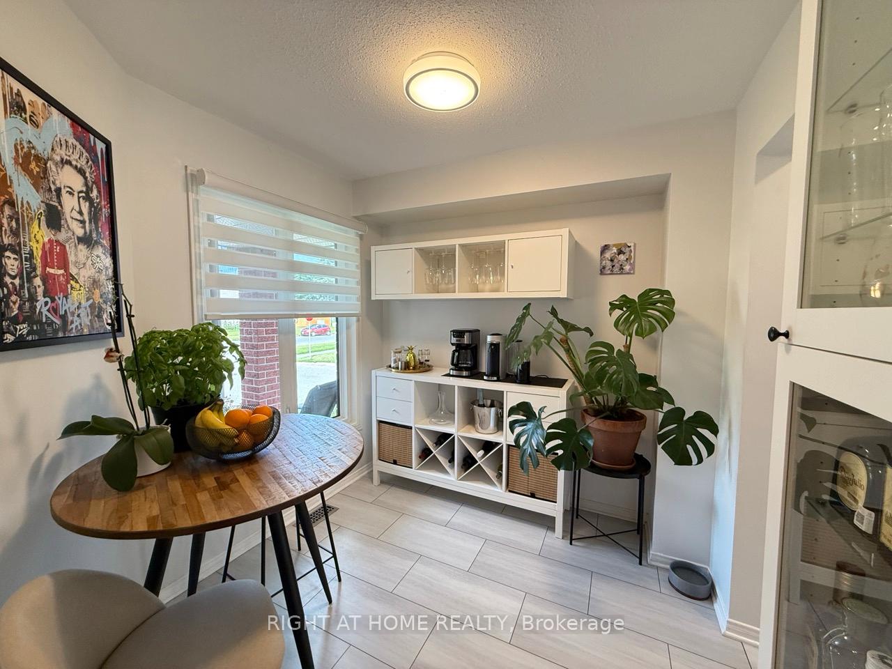 Photo 5 of Unit 16, 1097 Ewing Street, Ottawa, Hunt Club Park — HOMEH