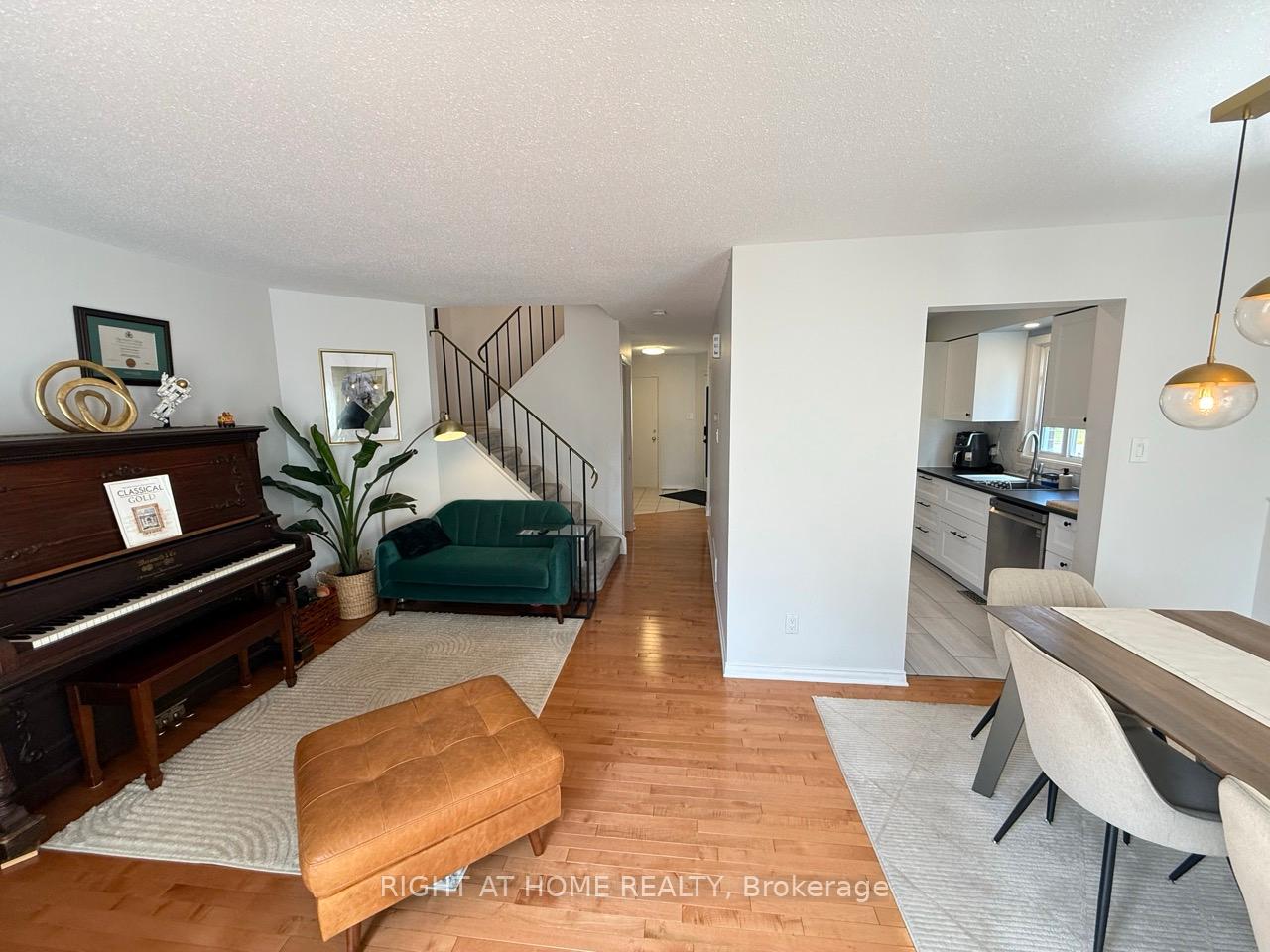 Photo 12 of Unit 16, 1097 Ewing Street, Ottawa, Hunt Club Park — HOMEH