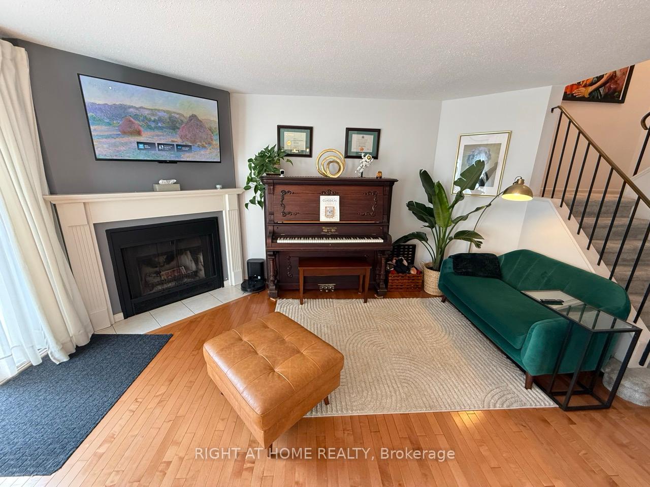 Photo 17 of Unit 16, 1097 Ewing Street, Ottawa, Hunt Club Park — HOMEH