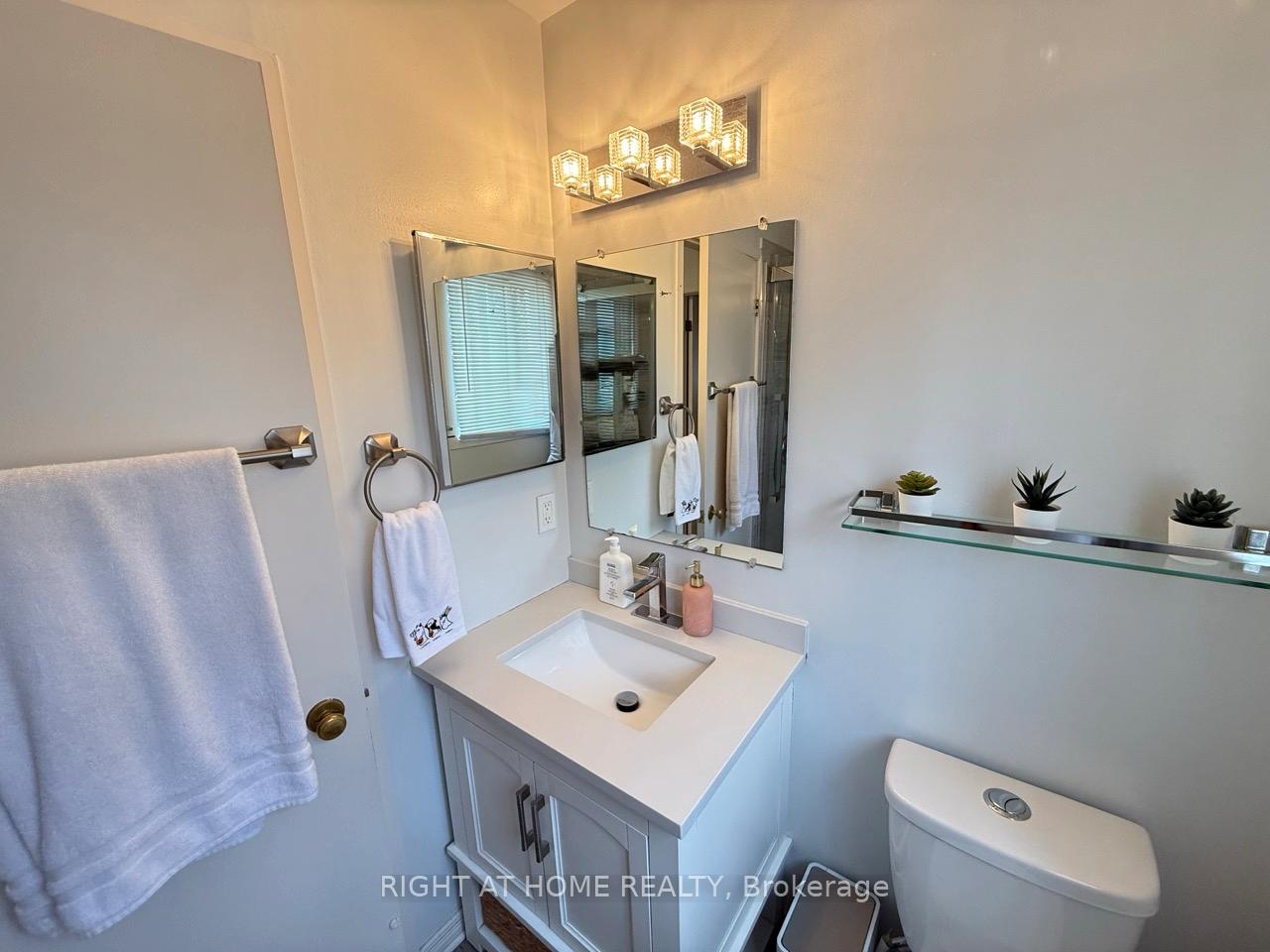 Photo 23 of Unit 16, 1097 Ewing Street, Ottawa, Hunt Club Park — HOMEH