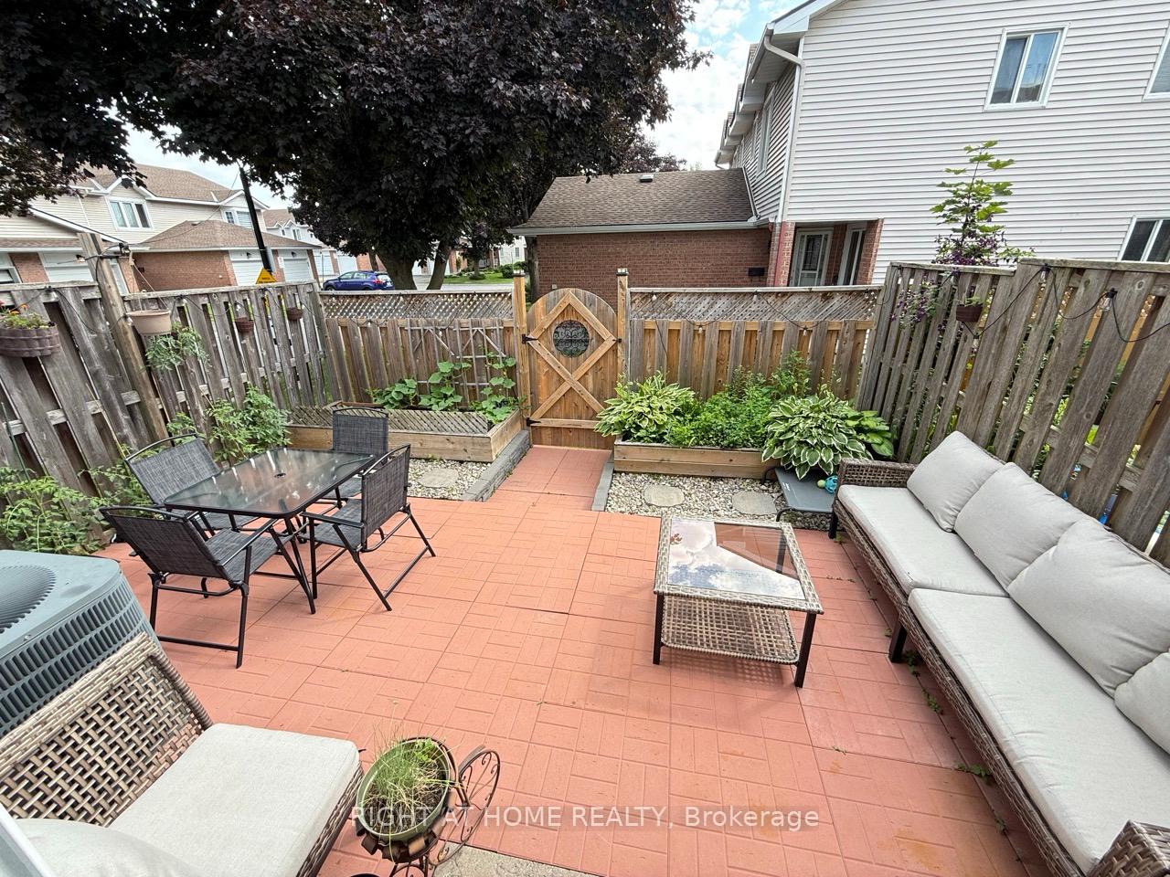 Photo 42 of Unit 16, 1097 Ewing Street, Ottawa, Hunt Club Park — HOMEH