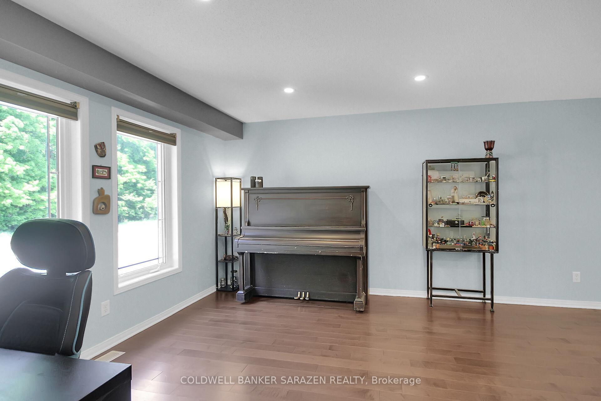 Photo 5 of 375 Cresthaven Drive, Ottawa, Barrhaven - Strandherd — HOMEH