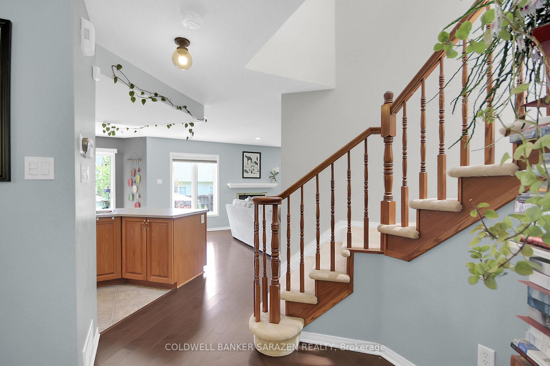 Photo 10 of 375 Cresthaven Drive, Ottawa, Barrhaven - Strandherd — HOMEH