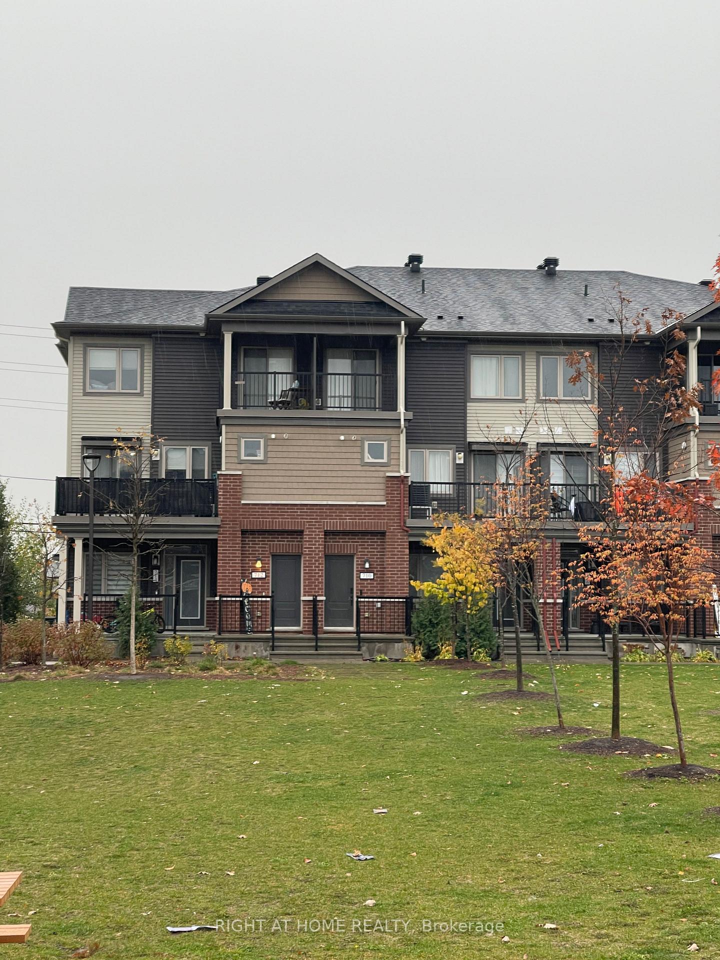 Photo 1 of 712 Lapland Private, Ottawa, Kanata - Emerald Meadows/Trailwest — HOMEH