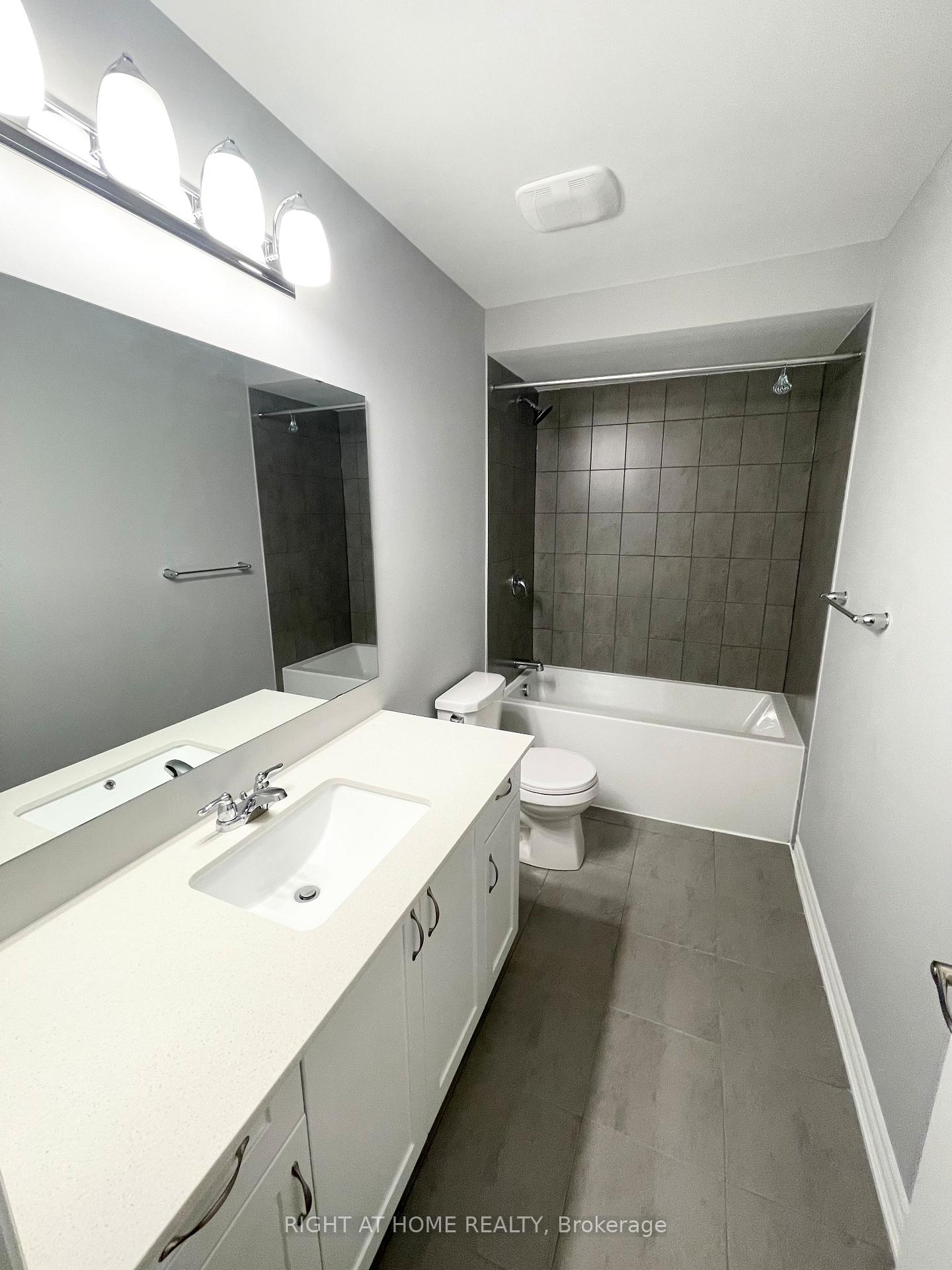 Photo 8 of 712 Lapland Private, Ottawa, Kanata - Emerald Meadows/Trailwest — HOMEH