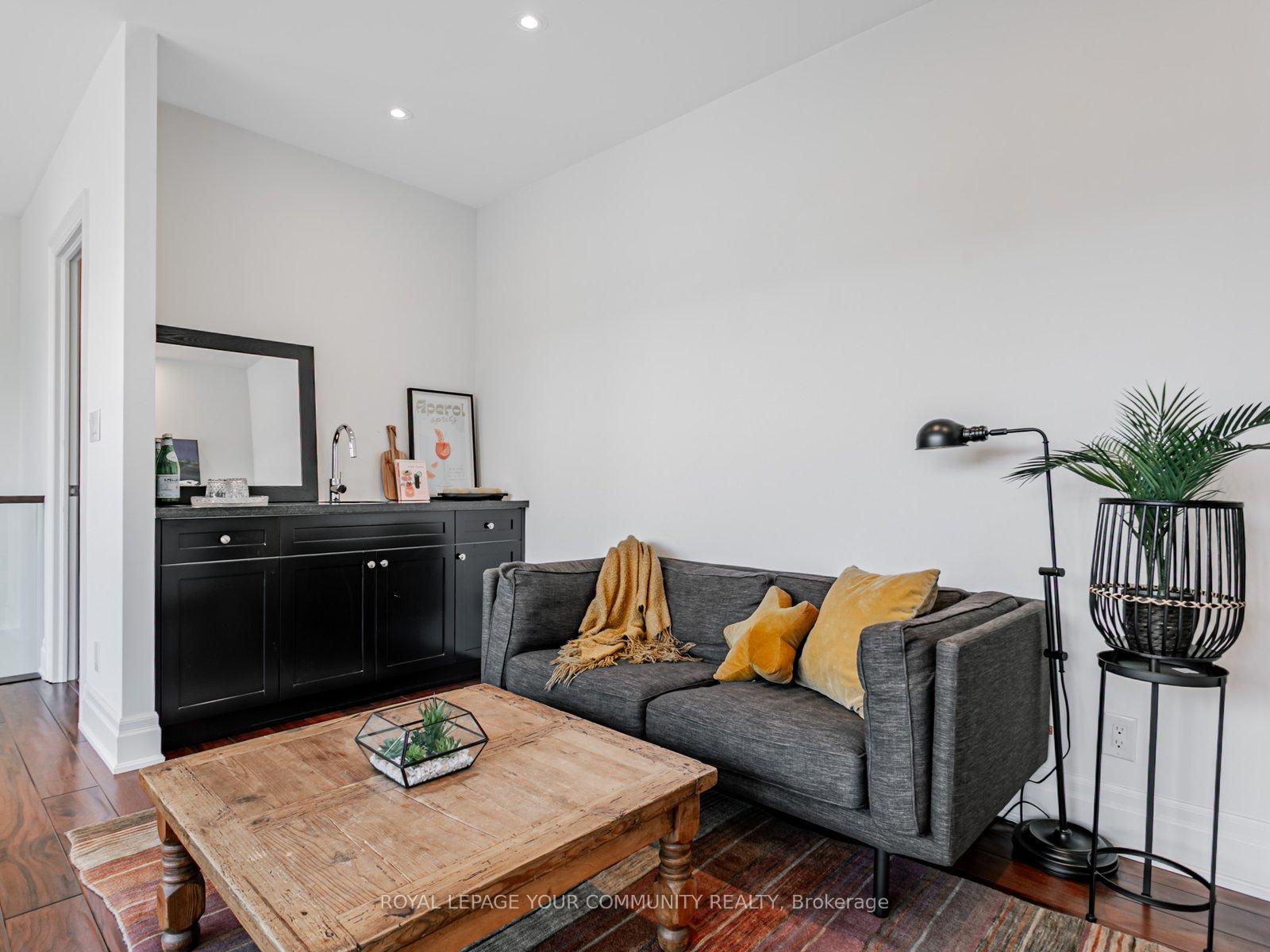 Photo 18 of Unit 206, 1 Rainsford Road, Toronto, The Beaches — HOMEH