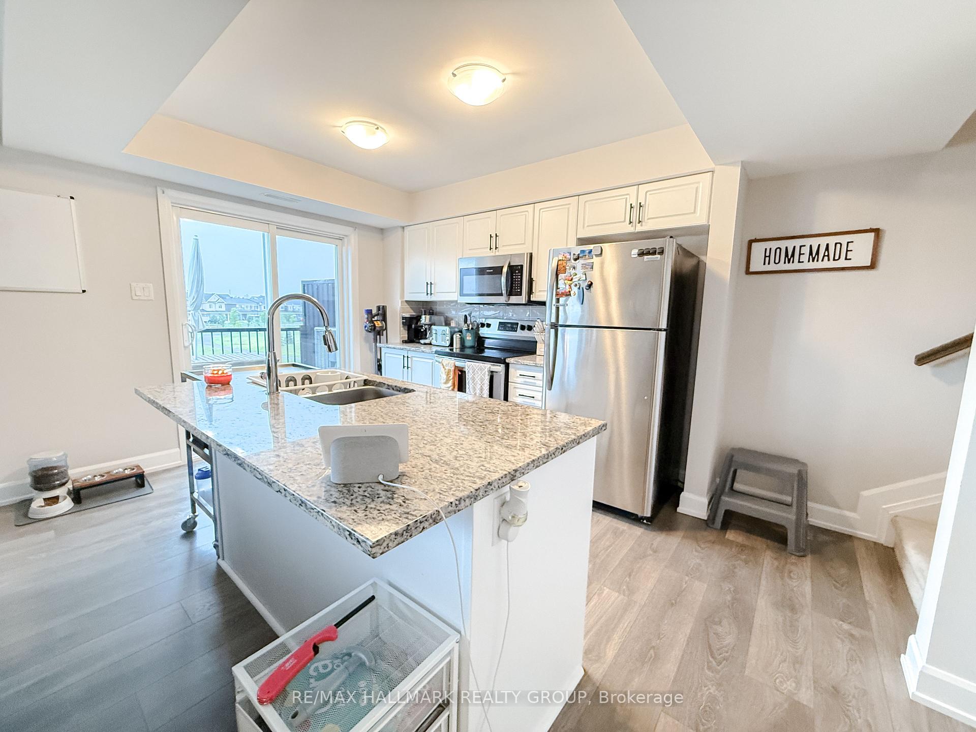 Photo 5 of Unit 1, 102 Chakra Street, Ottawa, Barrhaven - Heritage Park — HOMEH