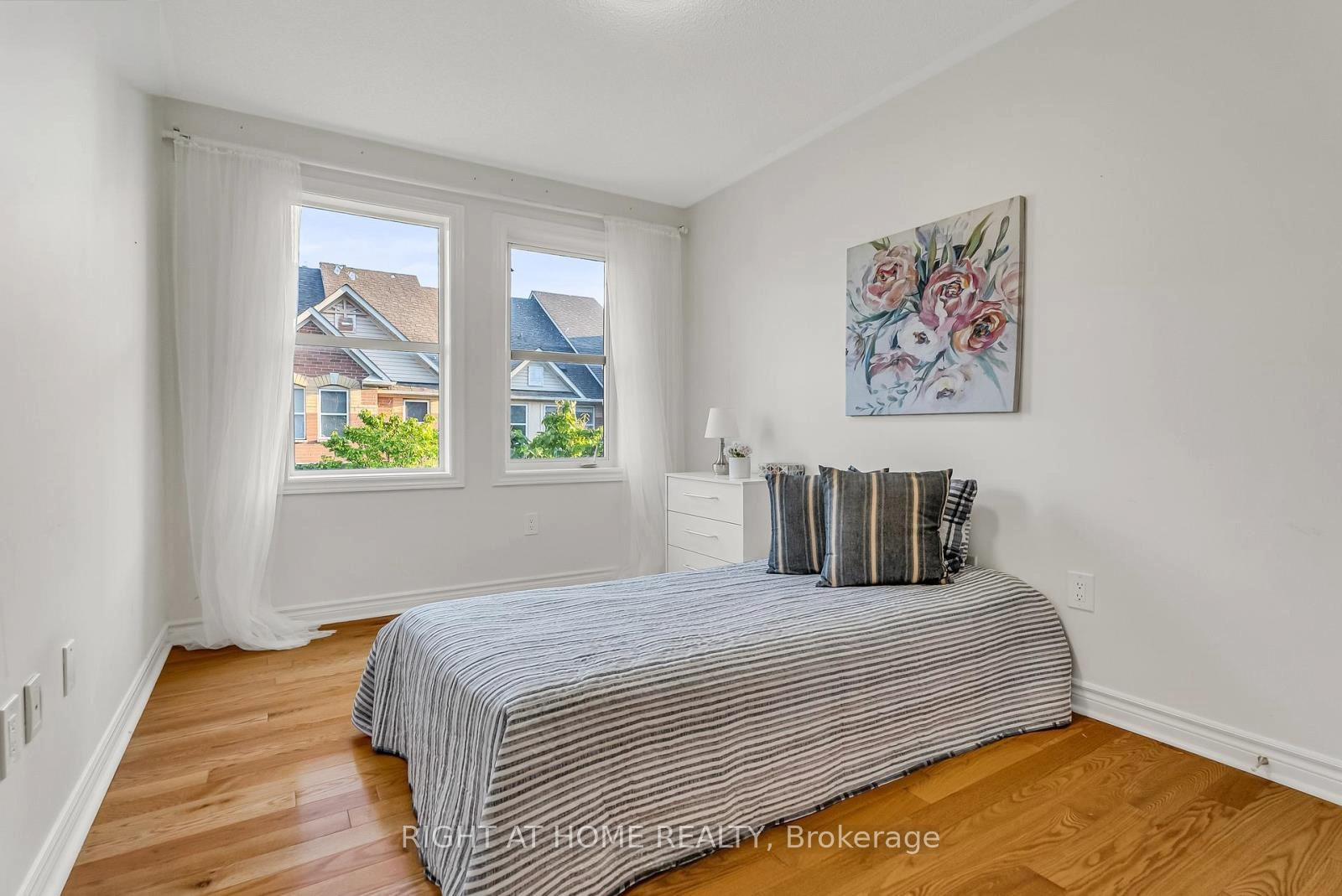 Photo 17 of 12 Walter Thomas Way, Markham, Buttonville — HOMEH