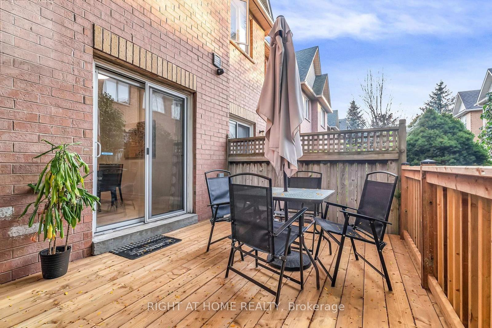 Photo 20 of 12 Walter Thomas Way, Markham, Buttonville — HOMEH