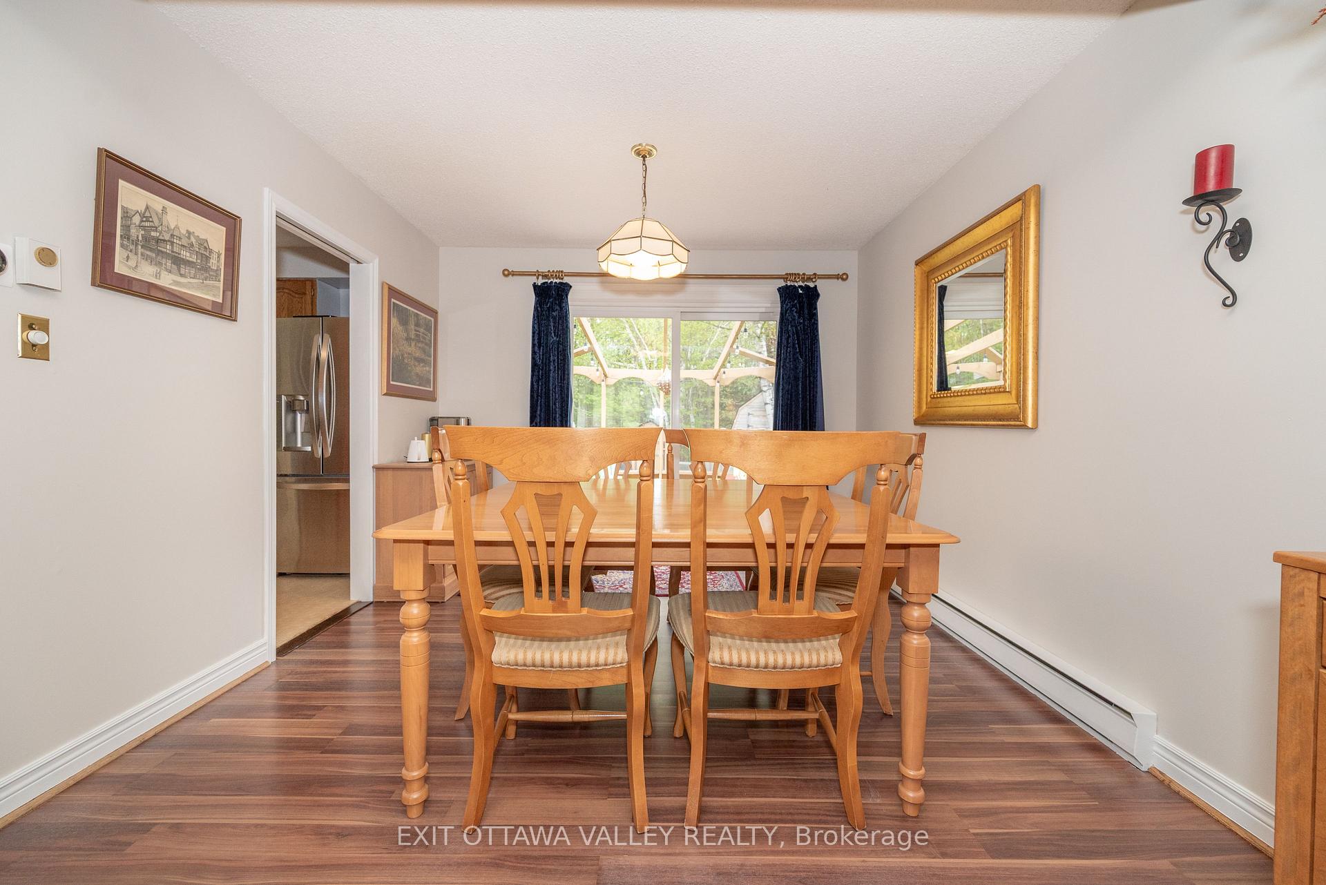 Photo 9 of 127 Frontenac Crescent, Deep River — HOMEH