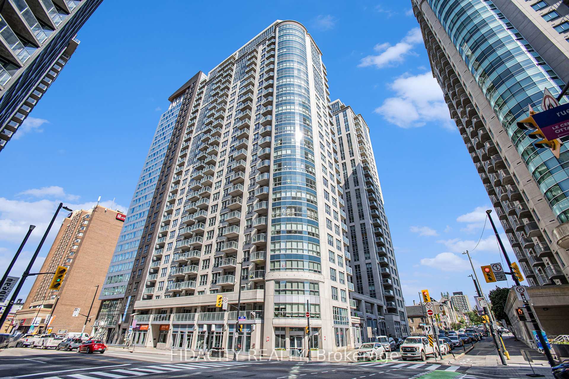 Front of Unit 1105, 242 Rideau Street