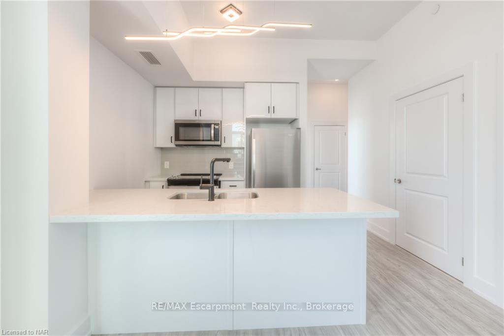 Photo 3 of Unit 519, 450 Dundas Street, Hamilton, Waterdown — HOMEH