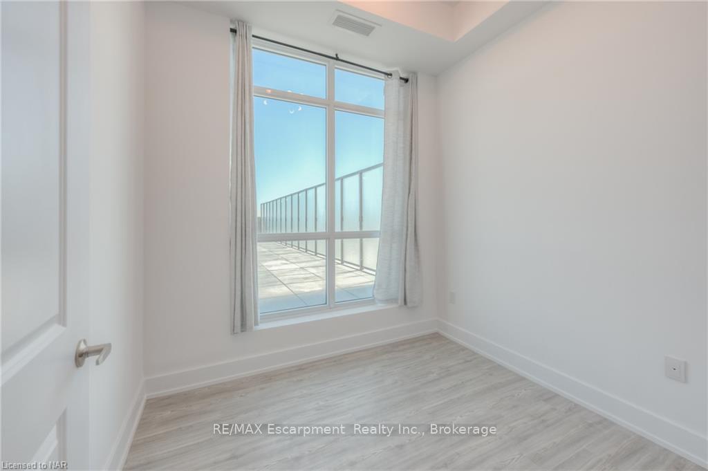 Photo 18 of Unit 519, 450 Dundas Street, Hamilton, Waterdown — HOMEH