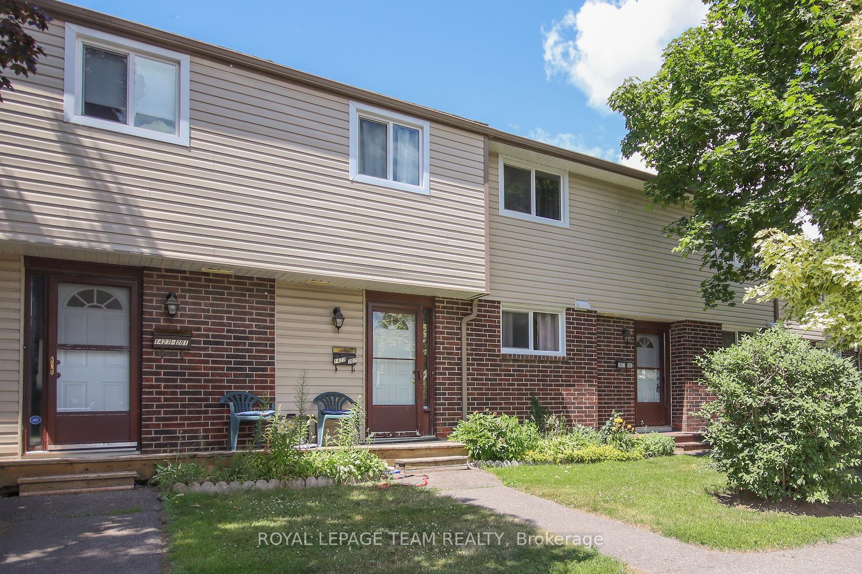Photo 3 of Unit 203, 1427 Palmerston Drive, Ottawa, Carson Grove — HOMEH